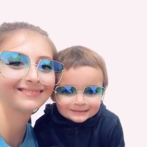 Meet your Posher, Isabella